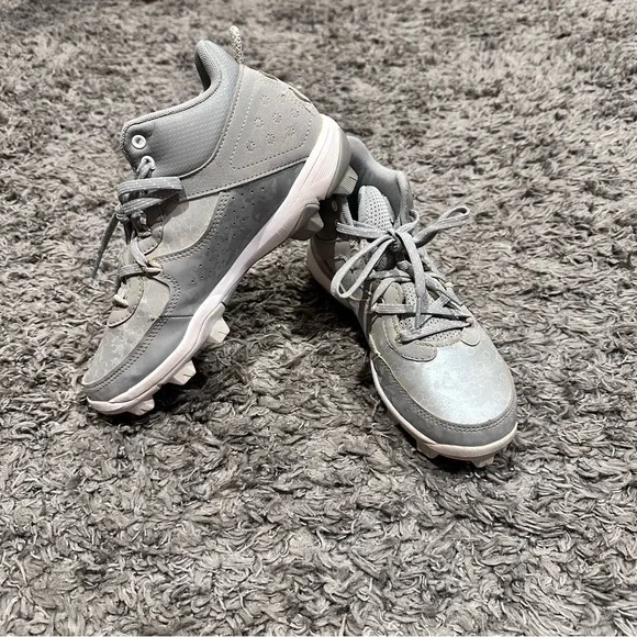 3/$15 Under Armour Harper 8 Low ST Baseball Cleats Light Gray Silver Shimmer - Picture 1 of 6